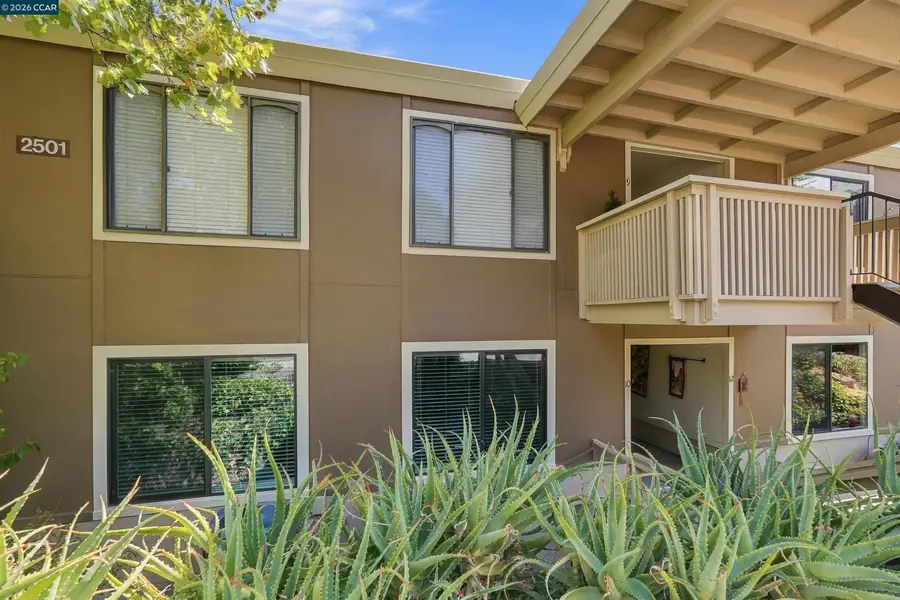 2501 Pine Knoll Dr  #10, Walnut Creek, CA 94595 - #2
