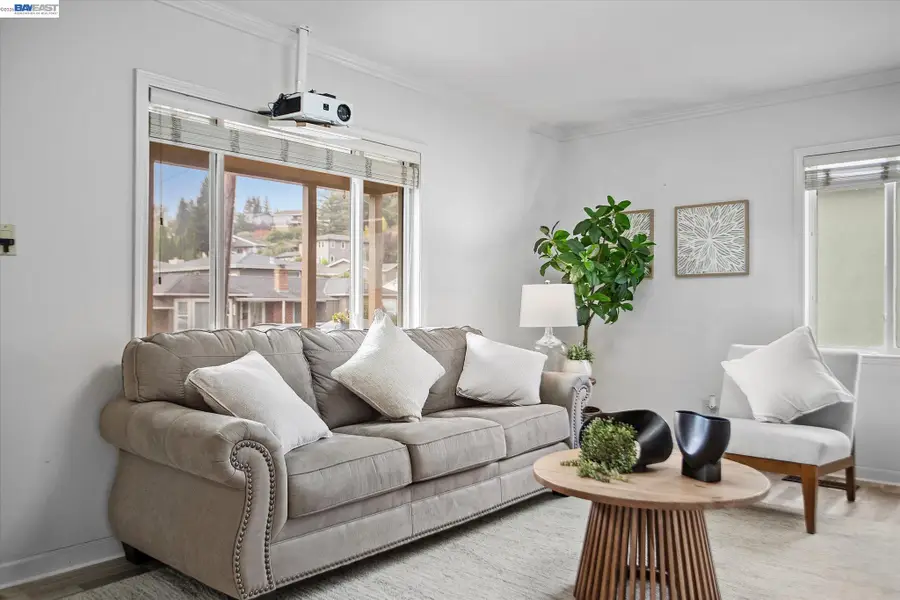 3270 Keith Ave, Castro Valley, CA 94546 - #2
