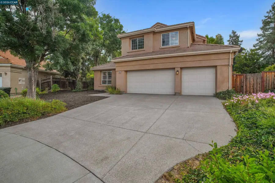 1932 Medicine Mountain Ct, Antioch, CA 94531 - #2