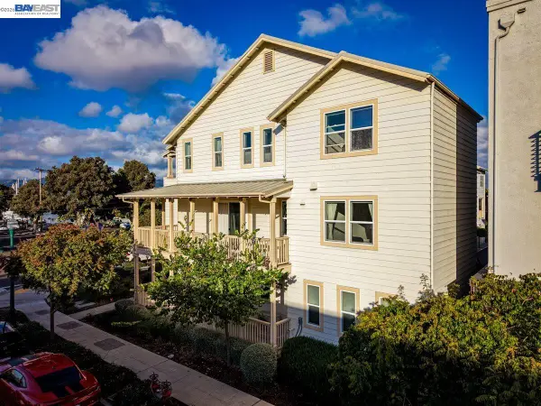 1826 Entrance Rd, ALAMEDA, CA 94501