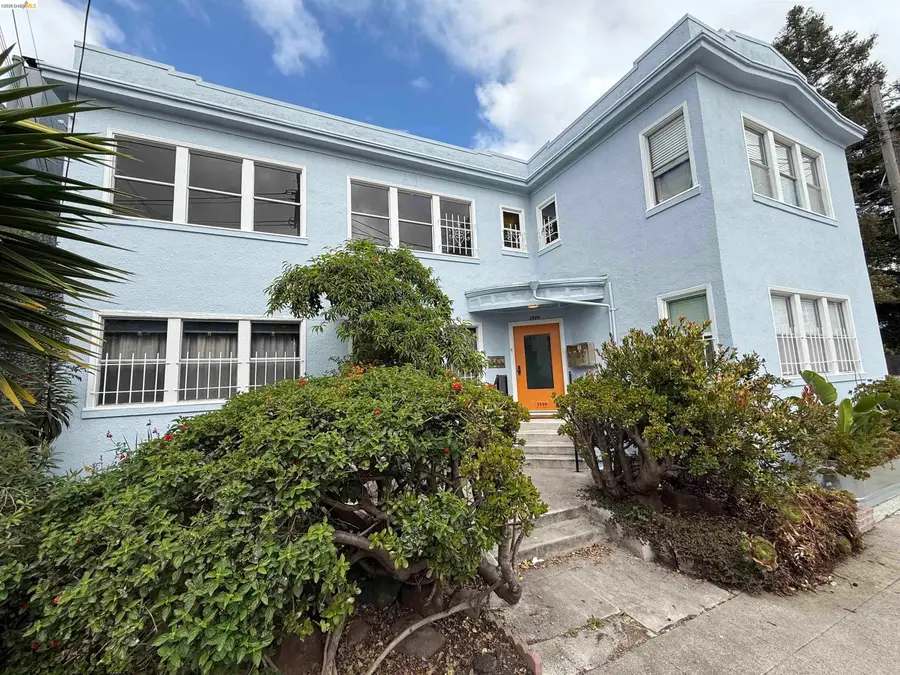 3999 Clarke St, Oakland, CA 94609 - #2