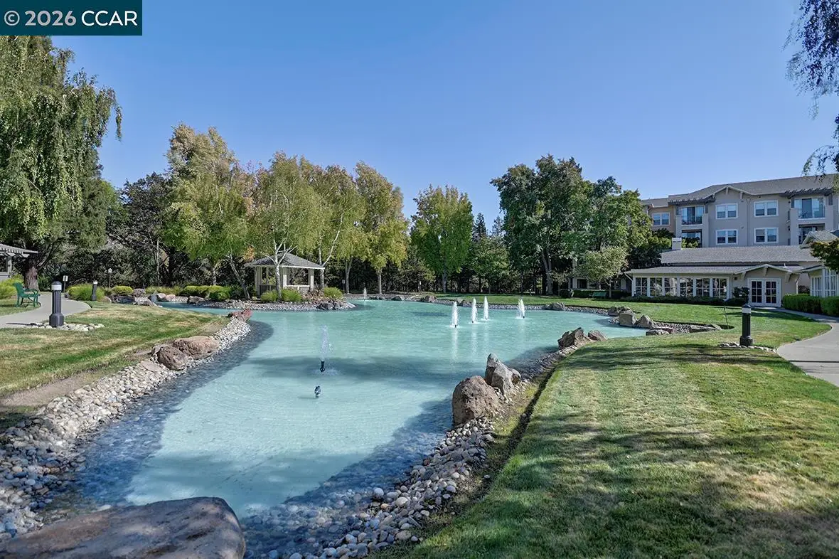 1860 Tice Creek Dr  #1108, Walnut Creek, CA 94595 - #1