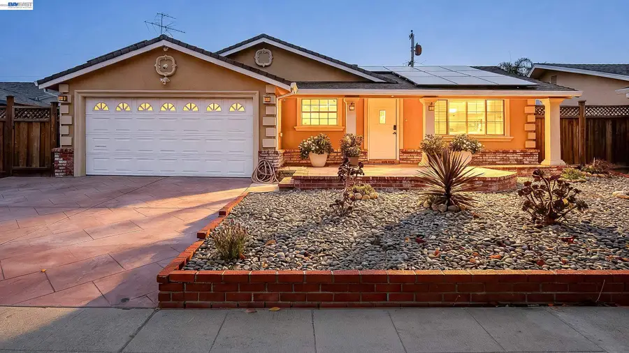 25859 Belhaven St, Hayward, CA 94545 - #2