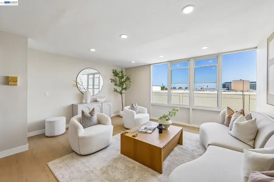 2655 Edison St  #204, San Mateo, CA 94403 - #3
