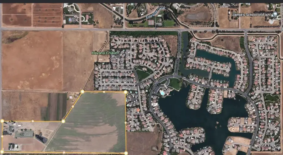 4588 McCall, Sanger, CA 93657 - #2