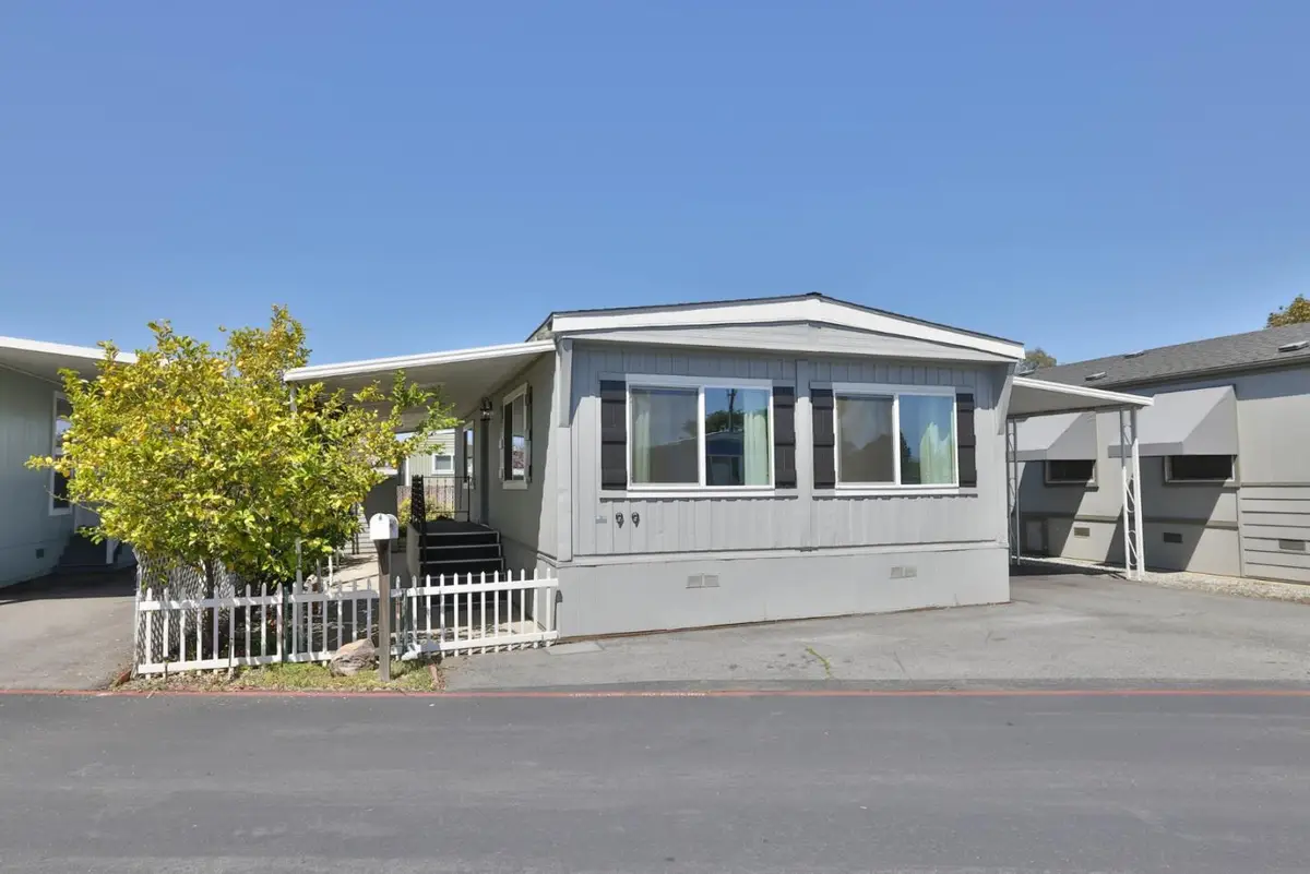 8282 Murray Ave, Gilroy, CA 95020 - Image #1
