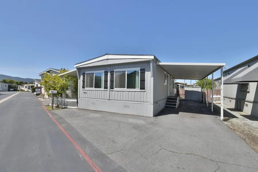 8282 Murray Ave, Gilroy, CA 95020 - Image #2