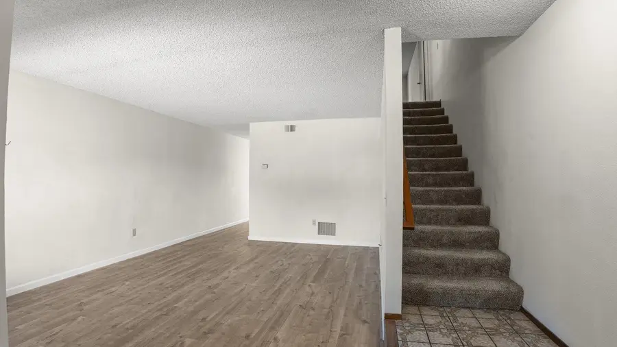 622 Ahwanee Terrace, Sunnyvale, CA 94085 - Image #3