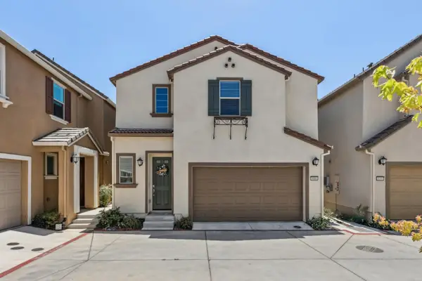 8906 Upbeat Way, ELK GROVE, CA 95757
