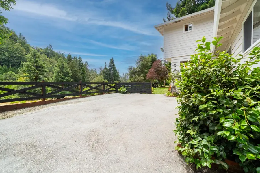 423 Nelson Rd., Scotts Valley, CA 95066 - #3
