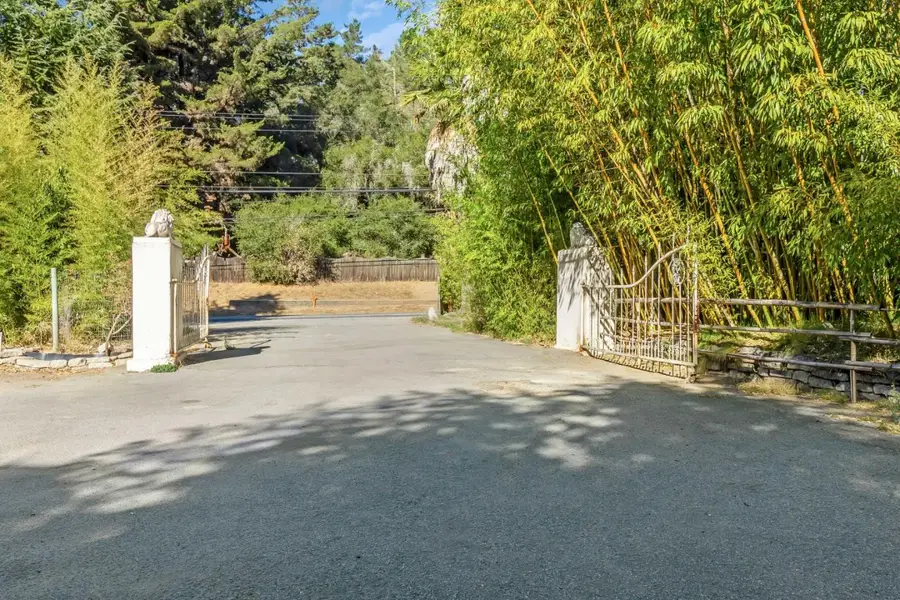 5601 Freedom Boulevard, Aptos, CA 95003 - Image #2