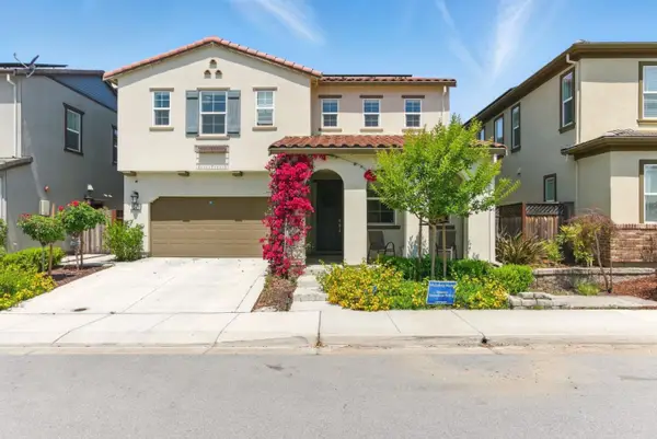 1571 Castlewood Place, GILROY, CA 95020