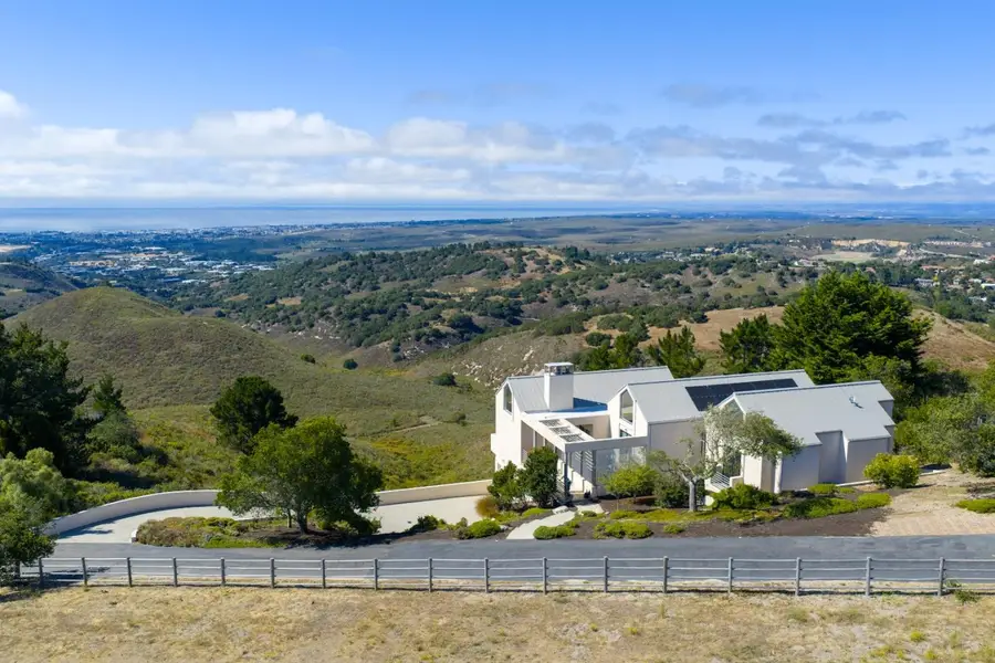 10450 Saddle Road, Monterey, CA 93940 - Image #2