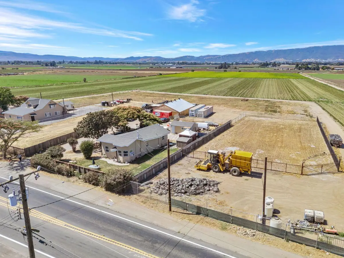 2712 Ferguson Road, Gilroy, CA 95020 - Image #1
