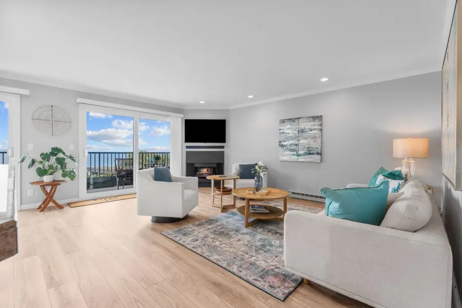 870 Park Avenue  #110, Capitola, CA 95010 - Image #2