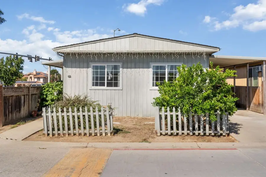 1 Appletree Lane, Hollister, CA 95023 - #2