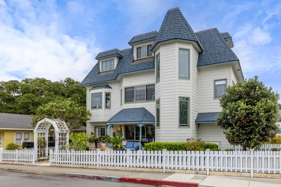 127 16th Street, Pacific Grove, CA 93950 - #2