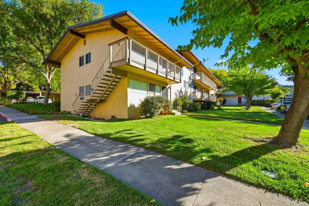 2351 Paloma Court  #8, Pinole, CA 94564 - Image #1