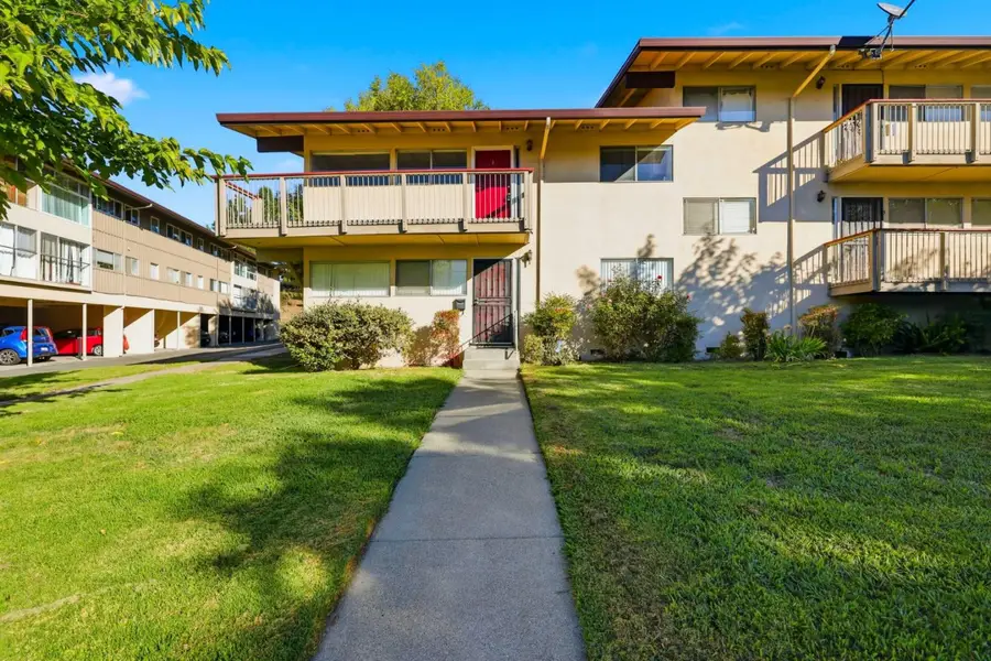 2351 Paloma Court  #8, Pinole, CA 94564 - Image #2