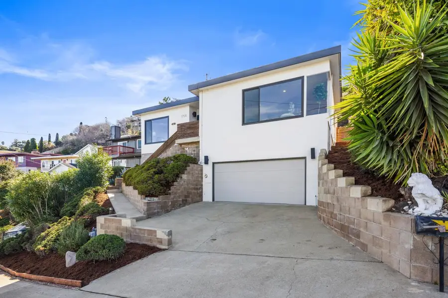 1708 Mills Avenue, Belmont, CA 94002 - Image #3