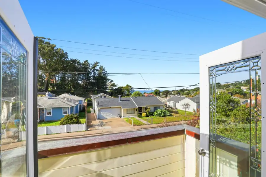 5 Hibbert Court, Pacifica, CA 94044 - Image #2