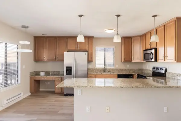 300 Glenwood Circle  #265, Monterey, CA 93940