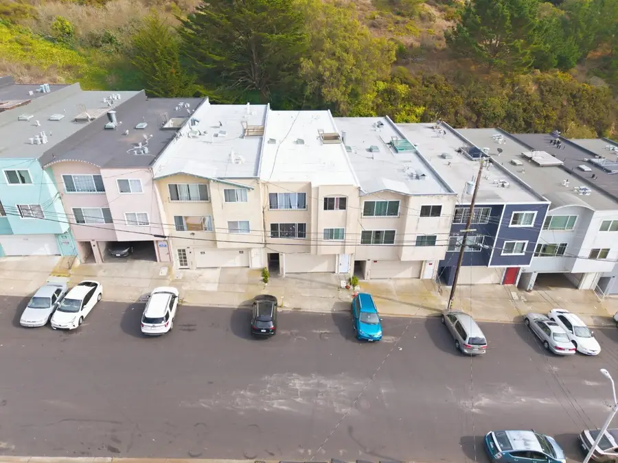 79 Lausanne Avenue, Daly City, CA 94014 - Image #3