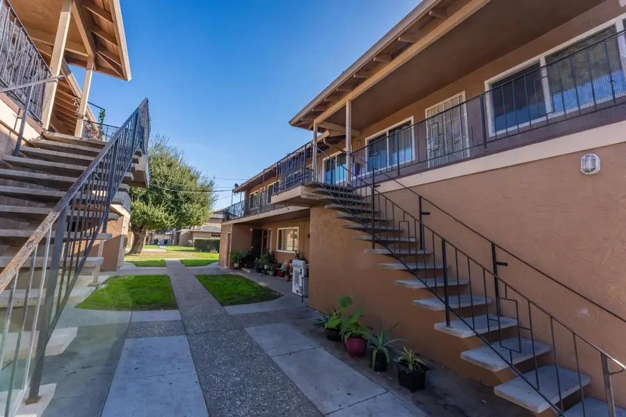 110 Roundtable #8 Drive, San Jose, CA 95111 - #3