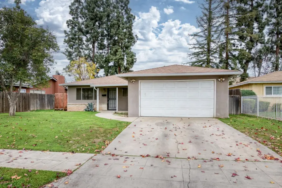 3068 Fairmont Avenue, Fresno, CA 93722 - #2