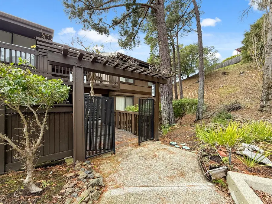 3387 Brittan Avenue  #2, San Carlos, CA 94070 - Image #2