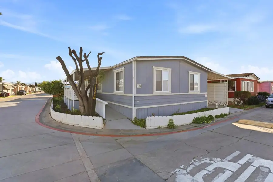 174 Redwood Avenue, Hollister, CA 95023 - #3