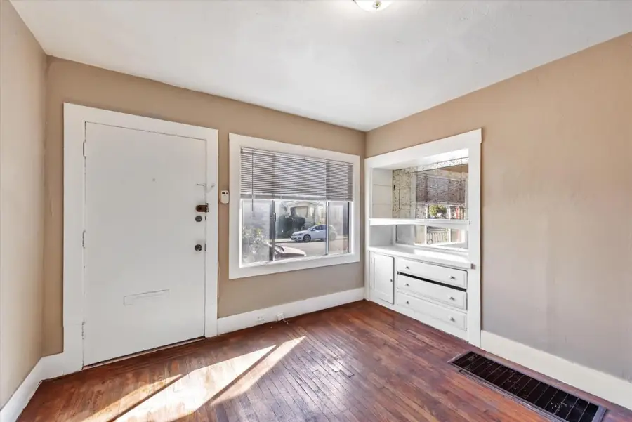 6033 Foothill Boulevard, Oakland, CA 94605 - Image #3