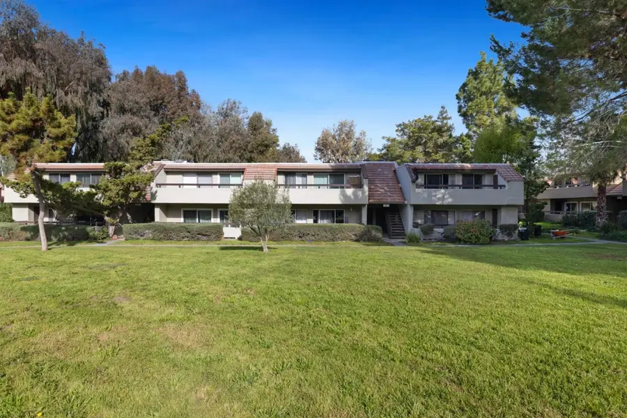 305 Tradewinds Drive  #7, San Jose, CA 95123 - Image #3