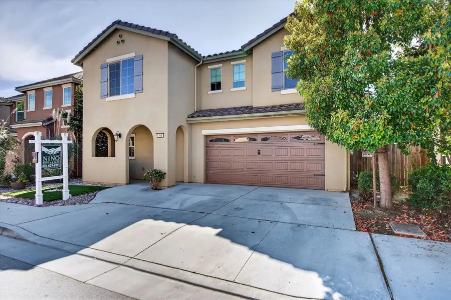 301 Slate Avenue, Hollister, CA 95023 - #3