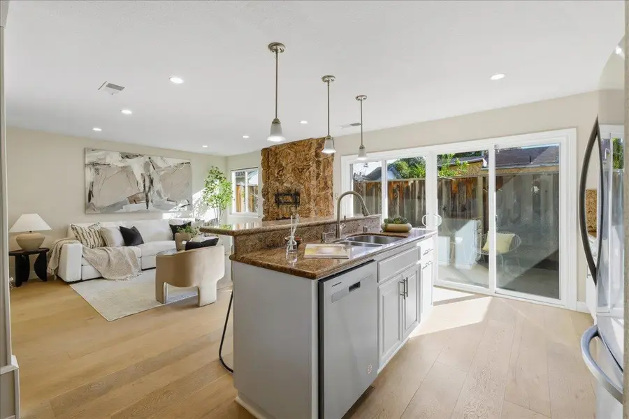 275 Bayview Avenue  #N, Sunnyvale, CA 94086 - #2