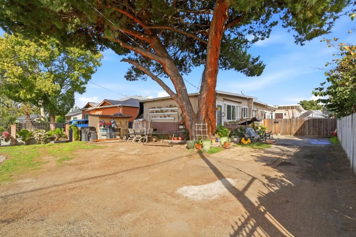 230 Mccreery Avenue, San Jose, CA 95116 - #1