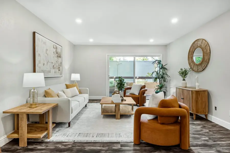 310 Tradewinds  #8, San Jose, CA 95123 - #3