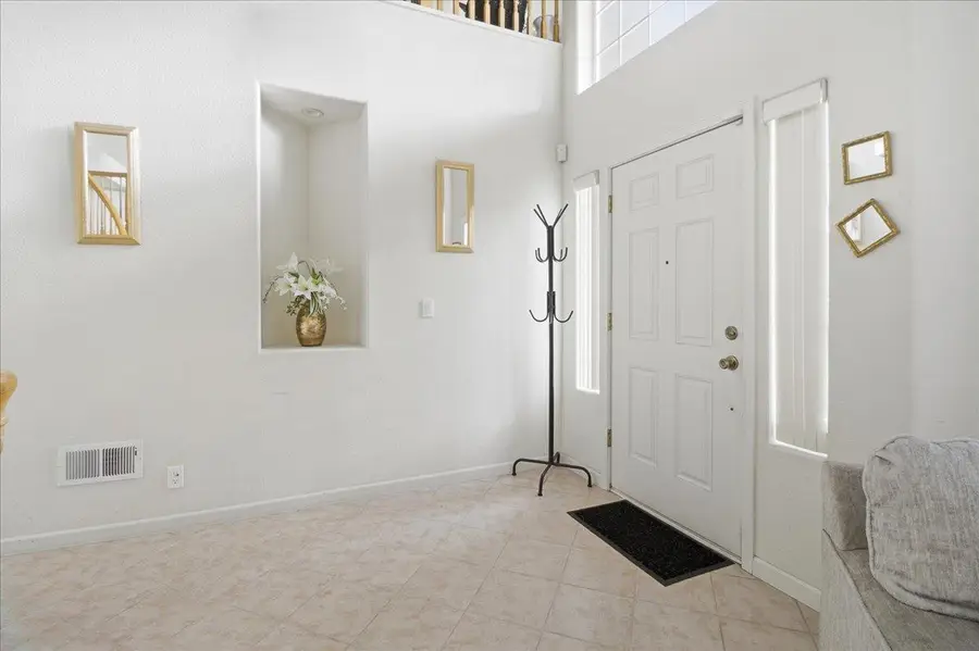 34 Whitman Circle, Salinas, CA 93906 - #3