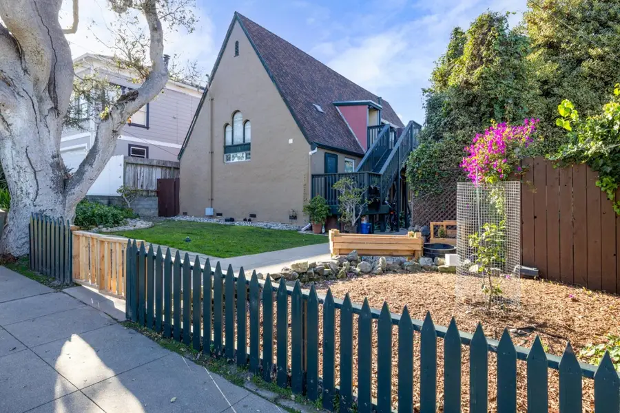 160 Monterey Avenue, Pacific Grove, CA 93950 - #2