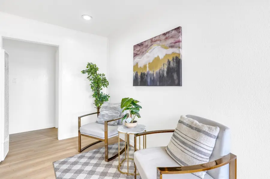 1801 Lavonne Ave, San Jose, CA 95116 - #2