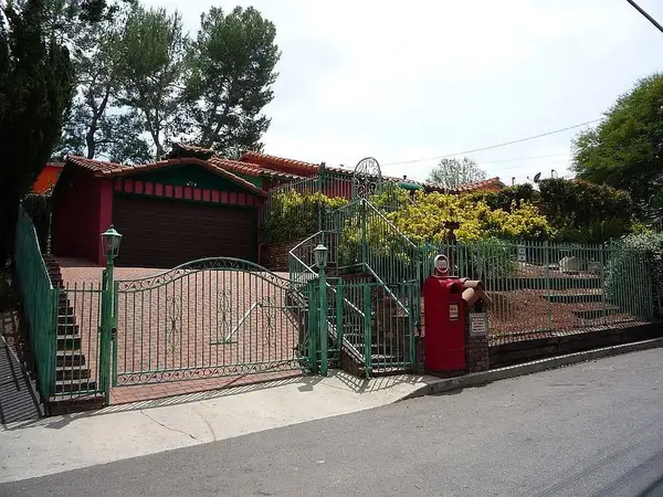 22942 Crespi Street, WOODLAND HILLS, CA 91364