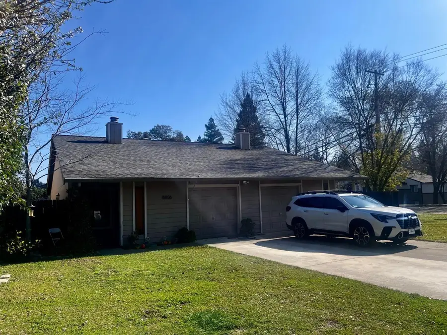 8804 Winding Way, Fair Oaks, CA 95628 - #2