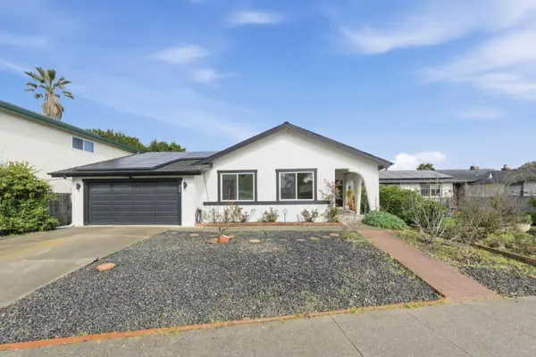 843 Cedarwood Lane, PETALUMA, CA 94954