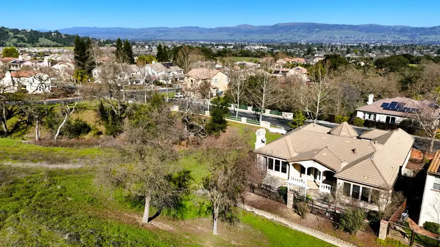 7071 Eagle Ridge Drive, Gilroy, CA 95020 - #2