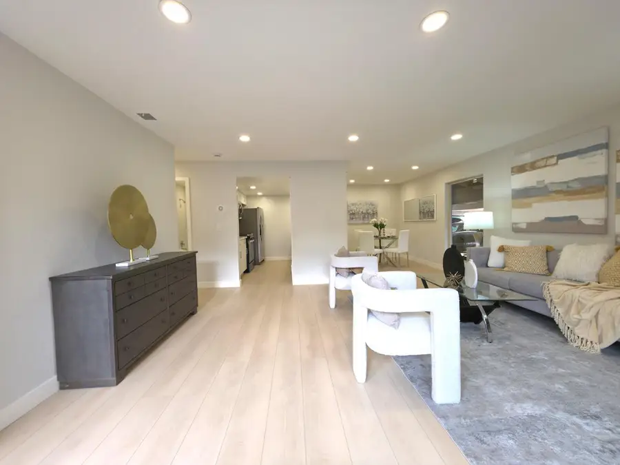 212 Red Oak Drive  #A, Sunnyvale, CA 94086 - #2