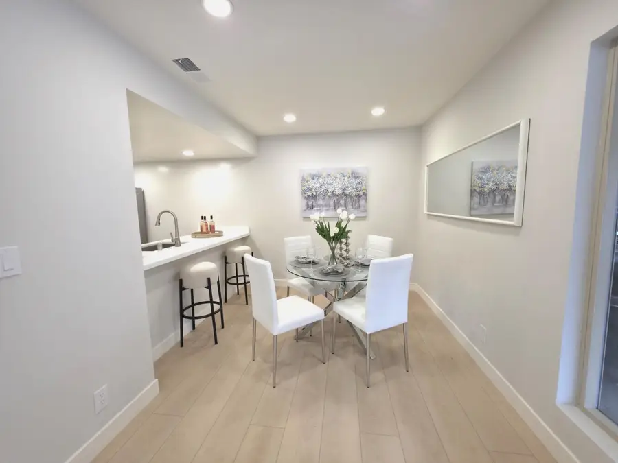 212 Red Oak Drive  #A, Sunnyvale, CA 94086 - #3