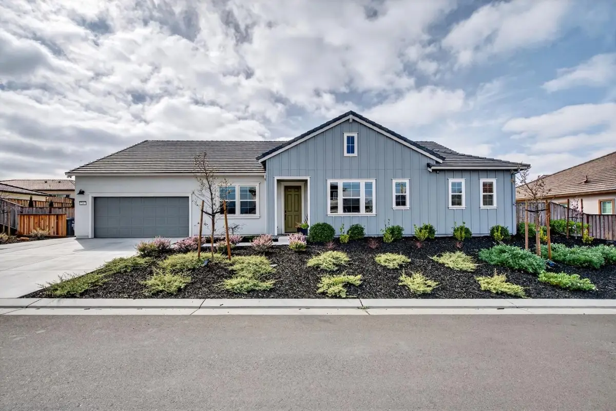 240 Scarlett Way, Hollister, CA 95023 - #1