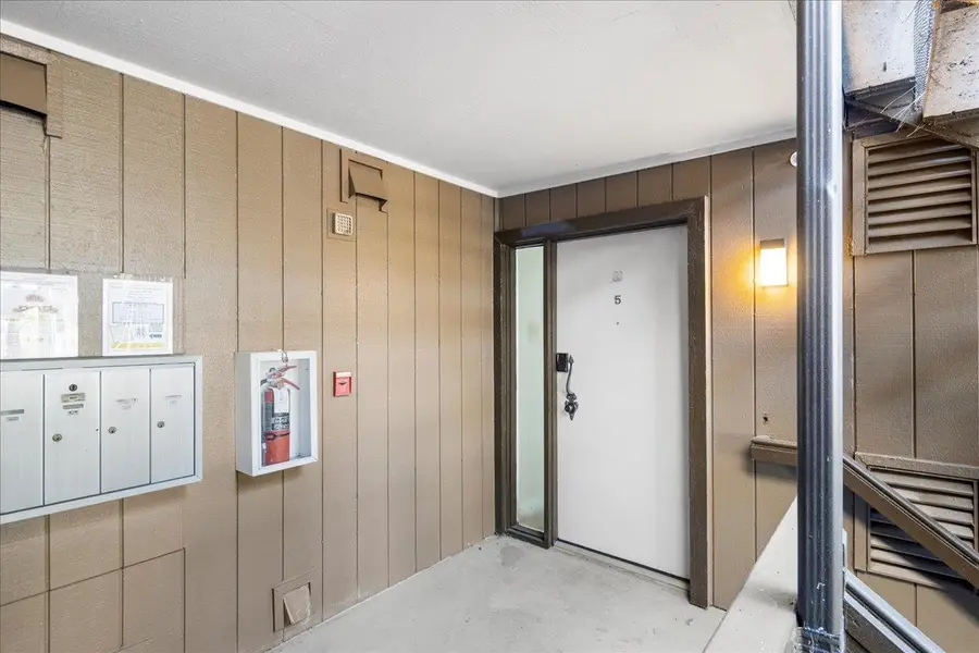 3323 La Mesa Drive  #5, San Carlos, CA 94070 - #3