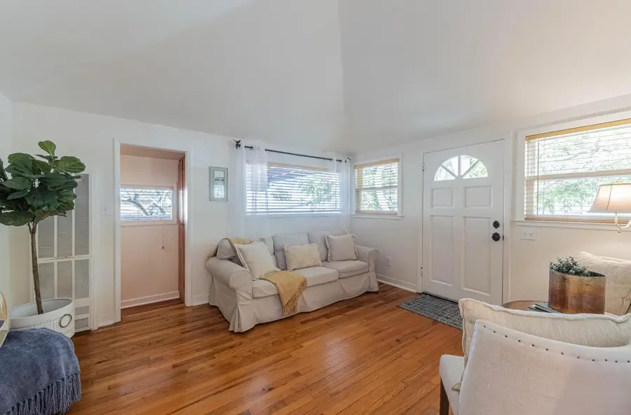 516 8th Street, Pacific Grove, CA 93950 - #3