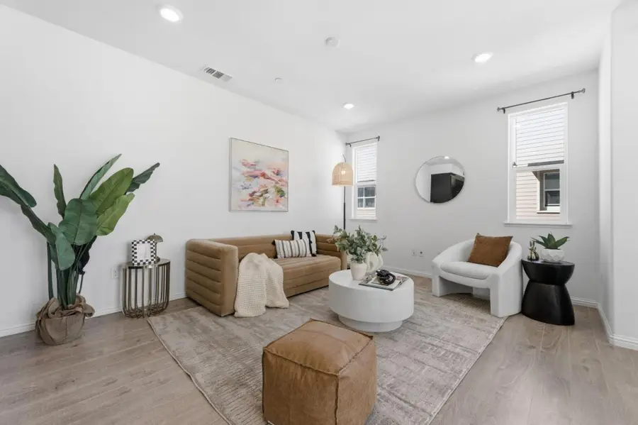 688 Squire Avenue, San Jose, CA 95133 - #3